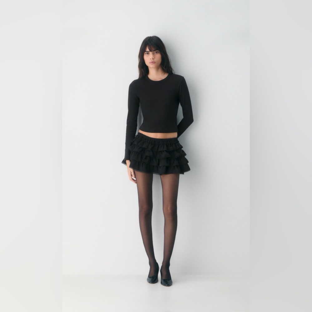 Aritzia | Sunday Best Besthug™ Little Ribbed Longsleeve